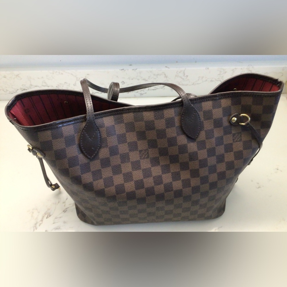 Louis Vuitton Damier Neverfull MM Tote Bag - Picture 3 of 16